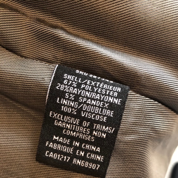 Le Chateau burnt orange blazer. Well made. Sz 4 - Picture 8 of 8